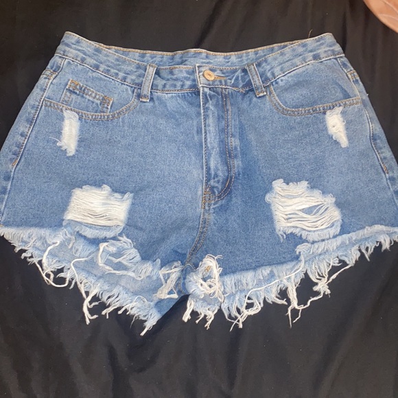 Jean Shorts - Picture 3 of 4